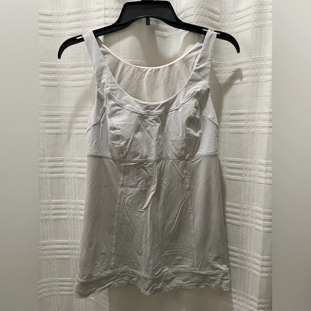 Lululemon adjustable waist tank top